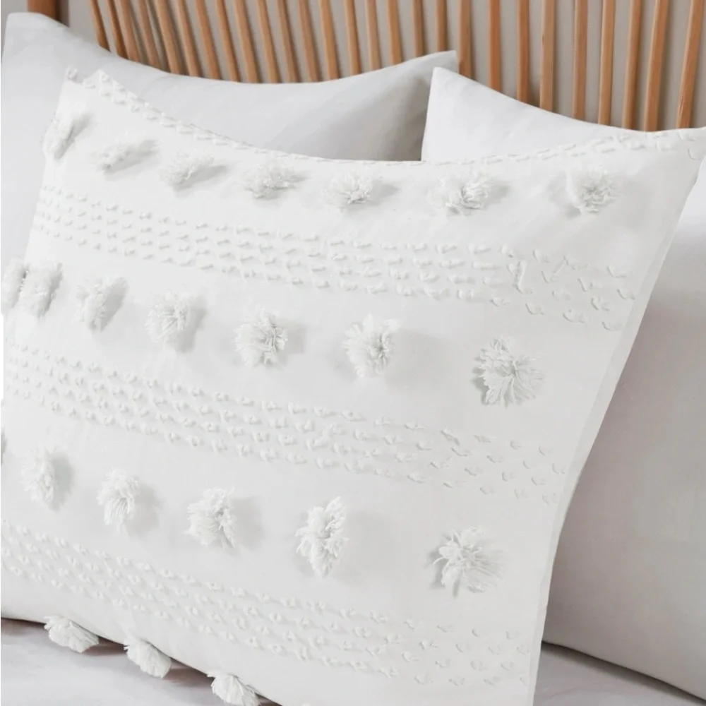 Intelligent Design Lucy Clip Jacquard Duvet Cover Set (Insert Excluded Queen - Picture 2 of 10